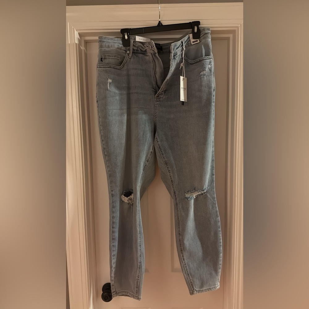 Judy Blue Light Blue Straight Leg Jeans